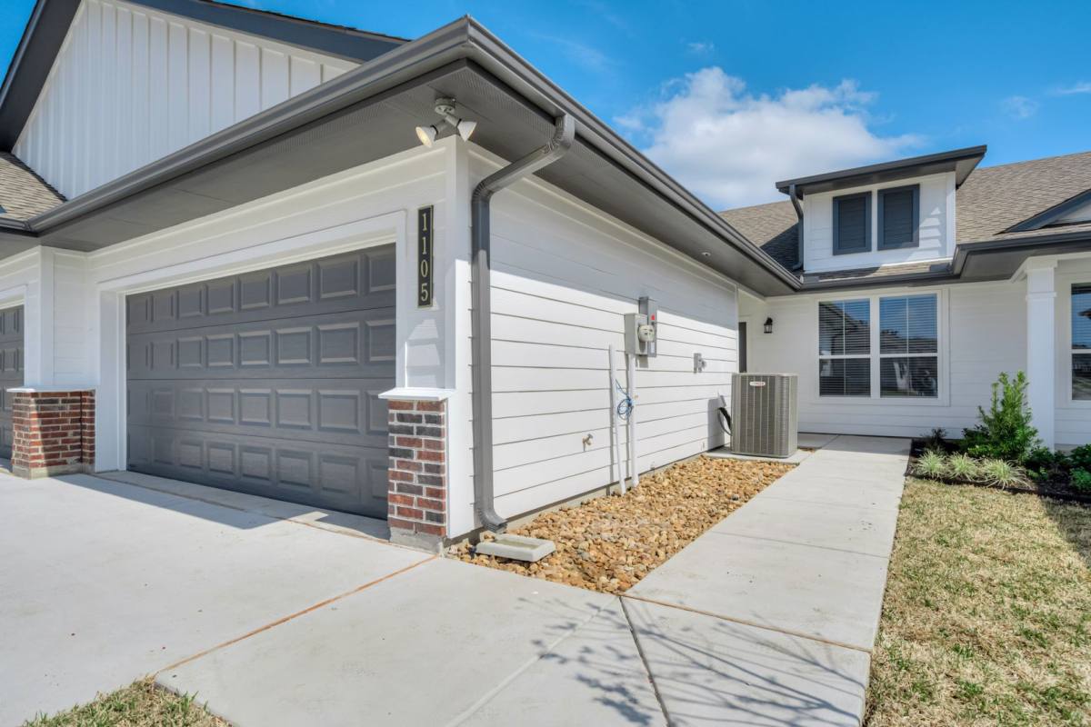Townhouse for rent at 1129 Trellis Pass - Ash, Brenham, TX 77833