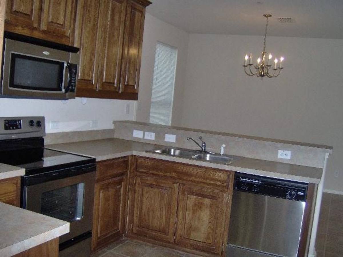 Townhouse for rent at 5413 Soledad Dr, Denton, TX 76208