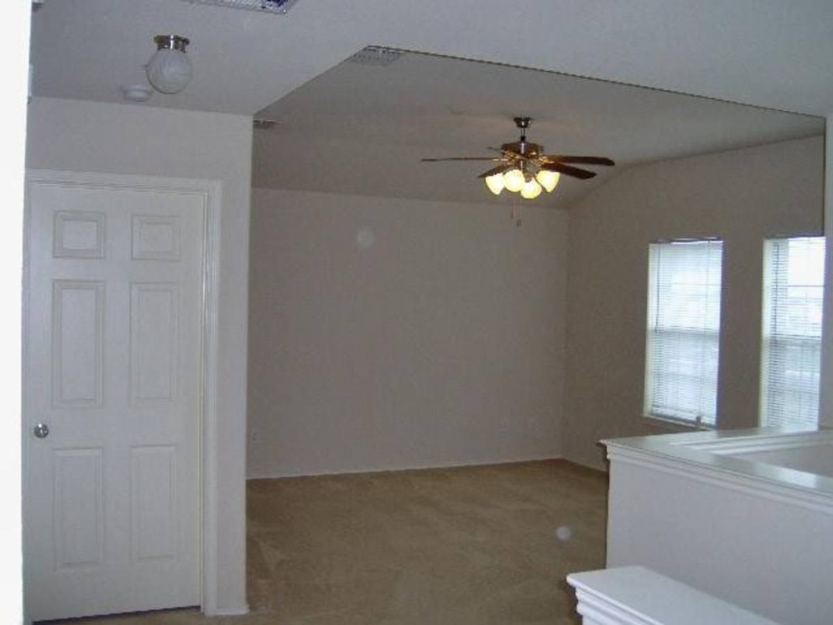 Townhouse for rent at 5413 Soledad Dr, Denton, TX 76208