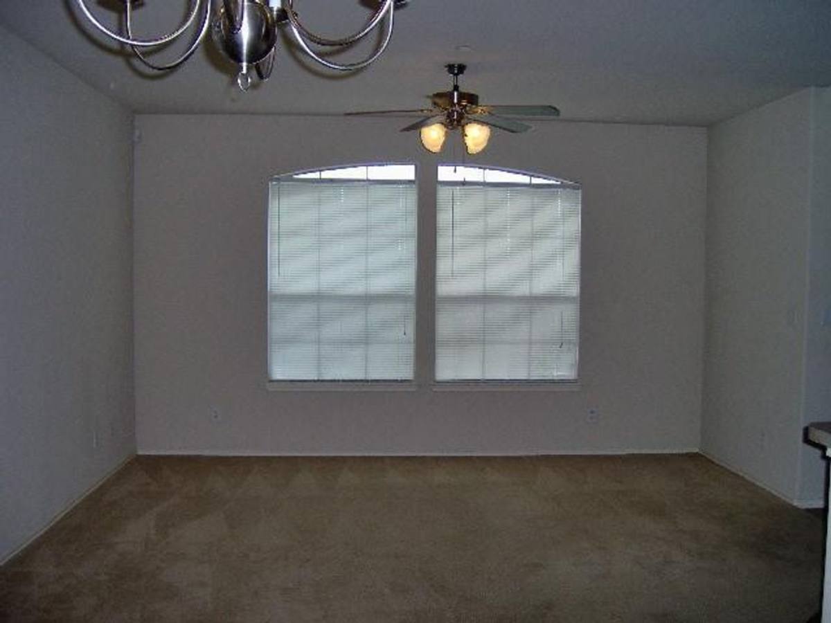 Townhouse for rent at 5413 Soledad Dr, Denton, TX 76208
