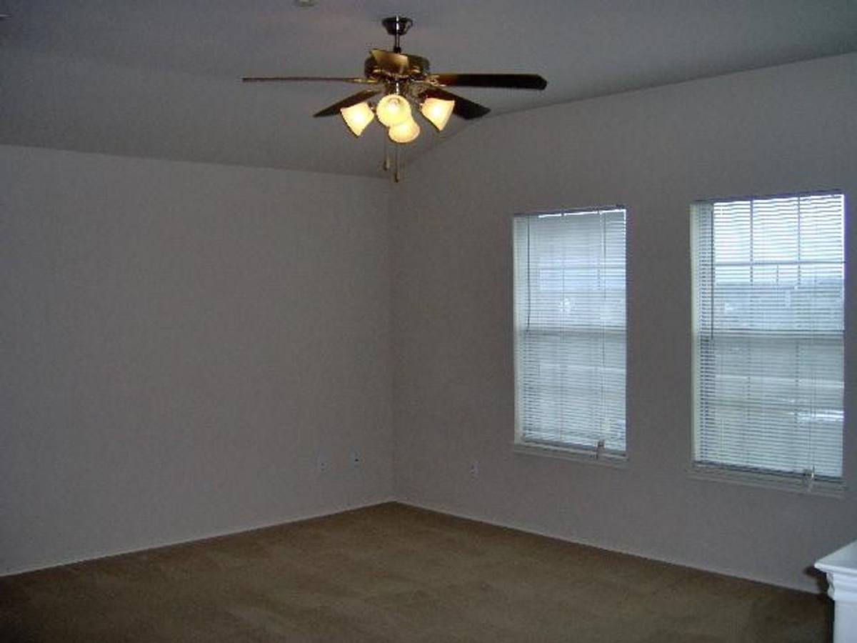 Townhouse for rent at 5413 Soledad Dr, Denton, TX 76208