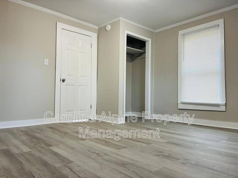 House for rent at 1409 Ware Ave, Gastonia, NC 28052