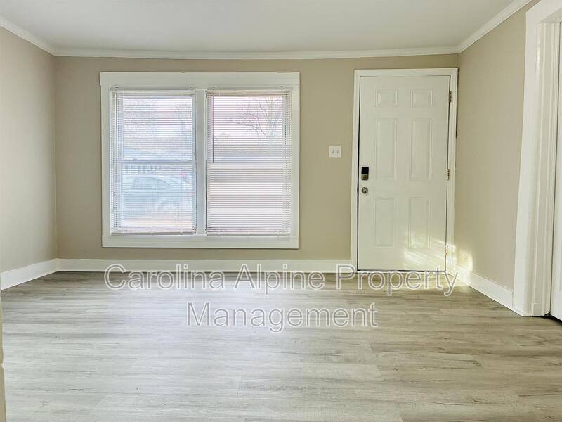 House for rent at 1409 Ware Ave, Gastonia, NC 28052
