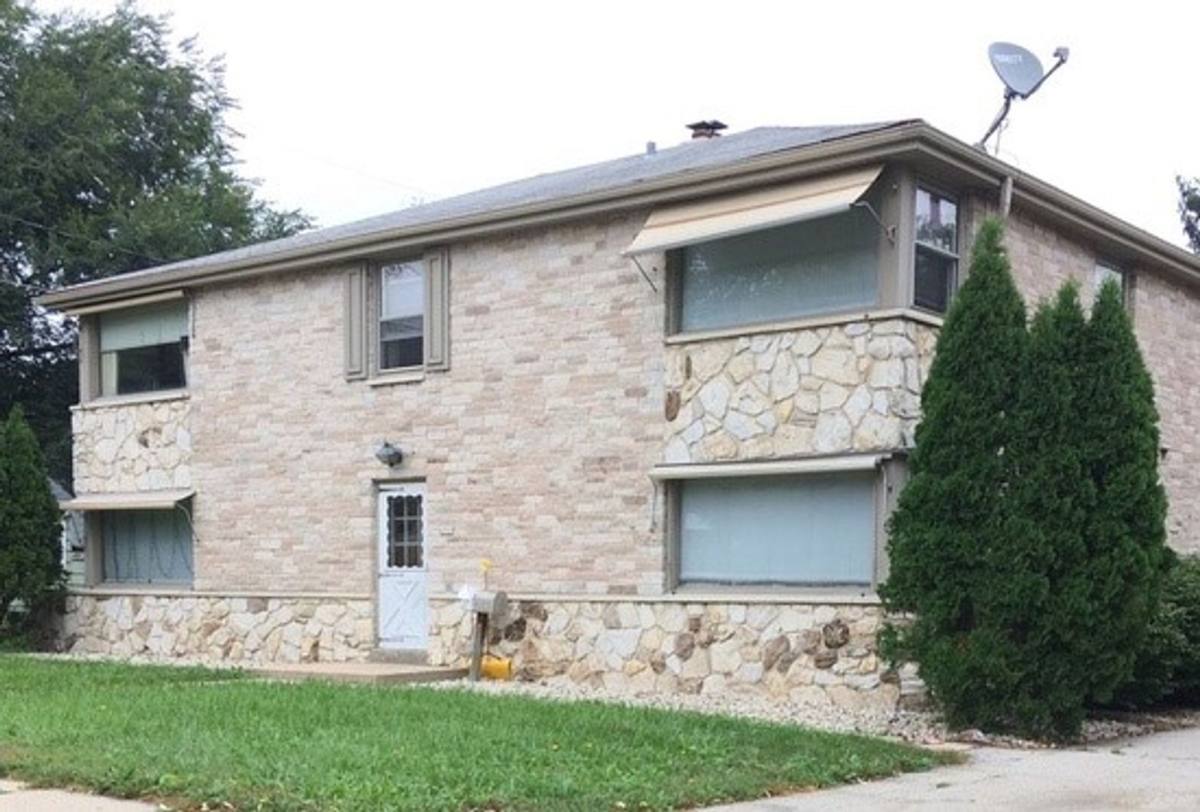 Apartment for rent at 4060 N 73rd St, Milwaukee, WI 53216