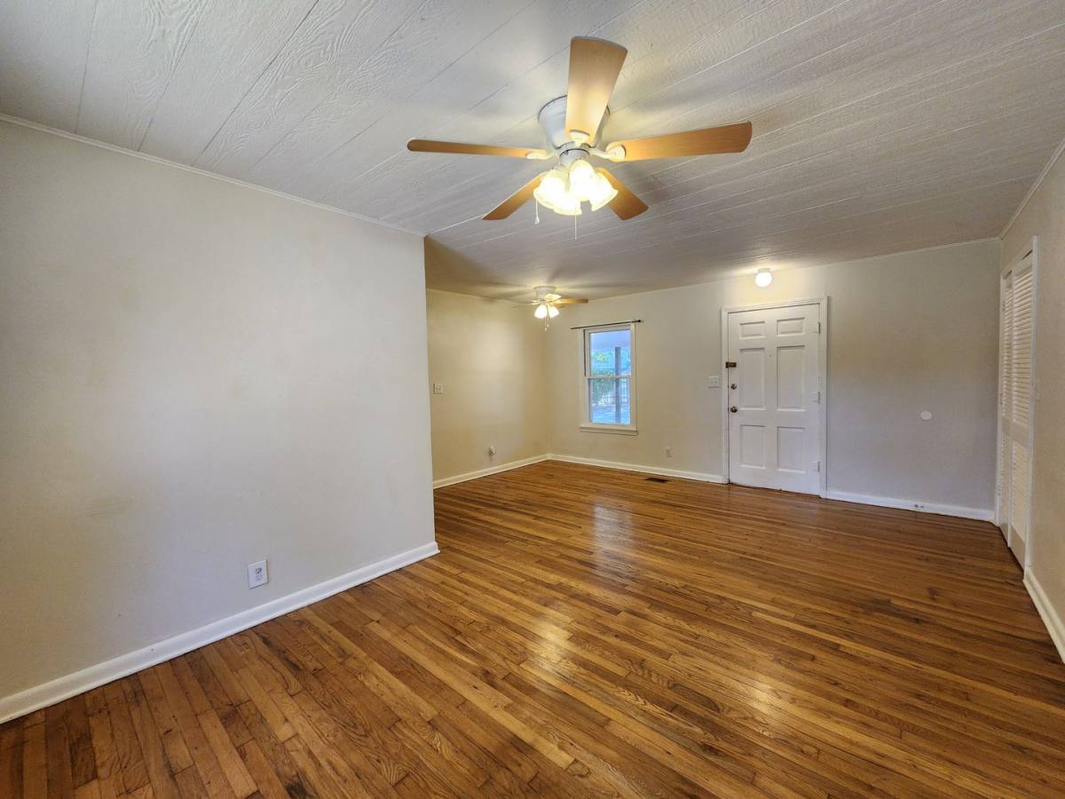 House for rent at 554 Lee St, New Braunfels, TX 78130