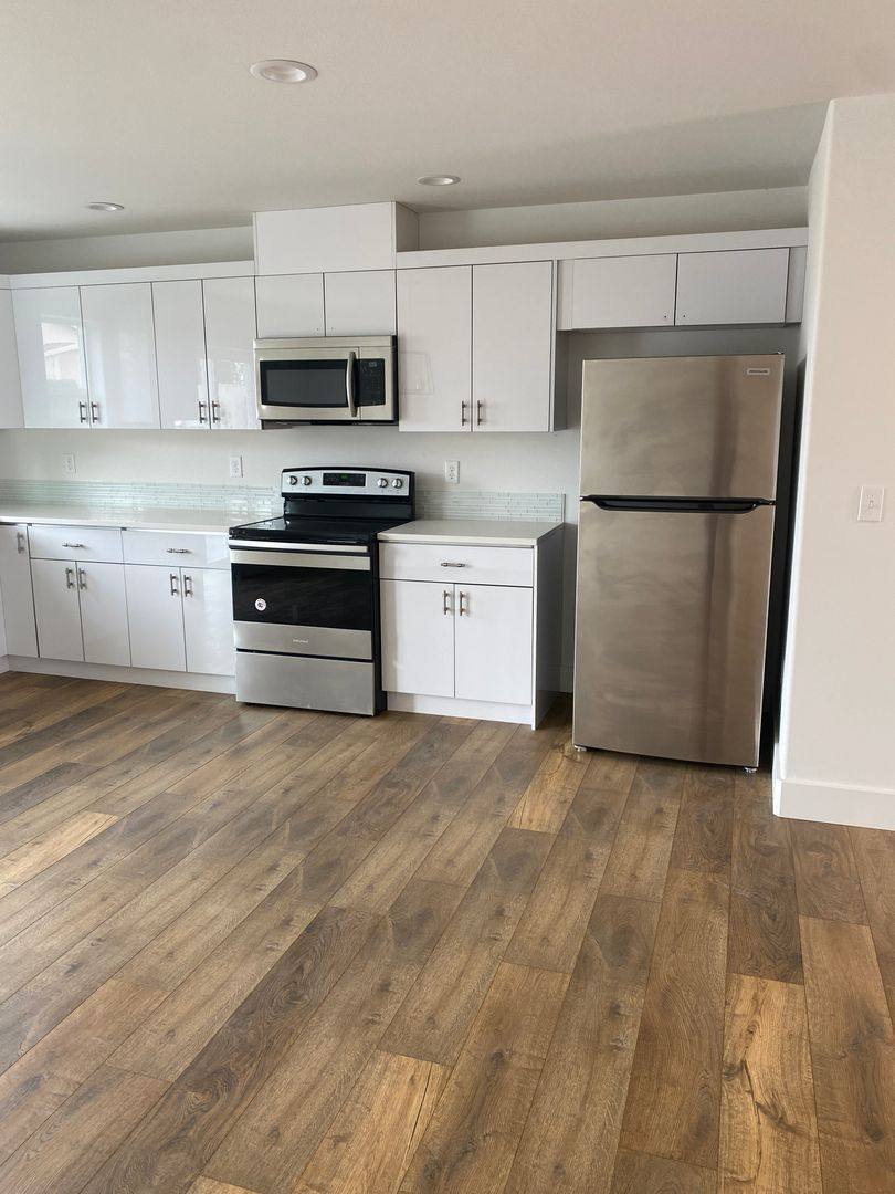 Apartment for rent at 2737 W Marina Dr, Moses Lake, WA 98837