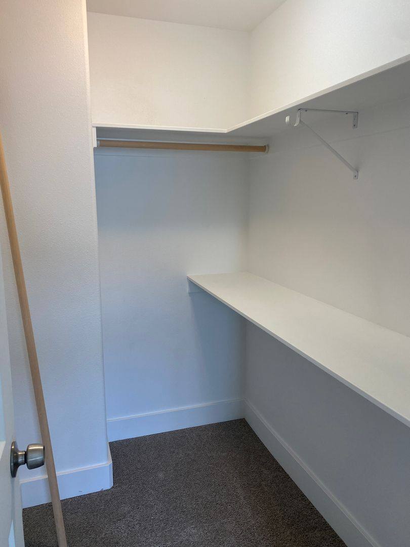 Apartment for rent at 2737 W Marina Dr, Moses Lake, WA 98837