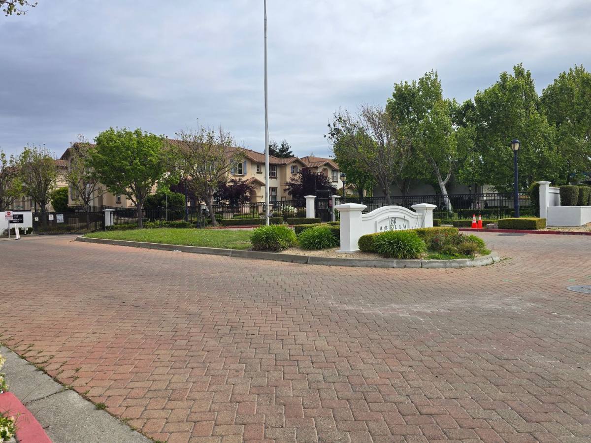 House for rent at 223 Santa Barbara, San Pablo, CA 94806