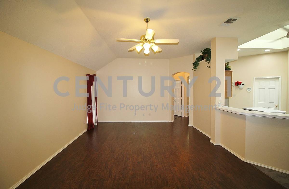 House for rent at 1507 Goodwin Dr, Mesquite, TX 75149