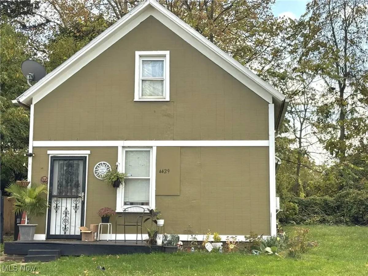 House for rent at 4429 Hyde Ave, Cleveland, OH 44109