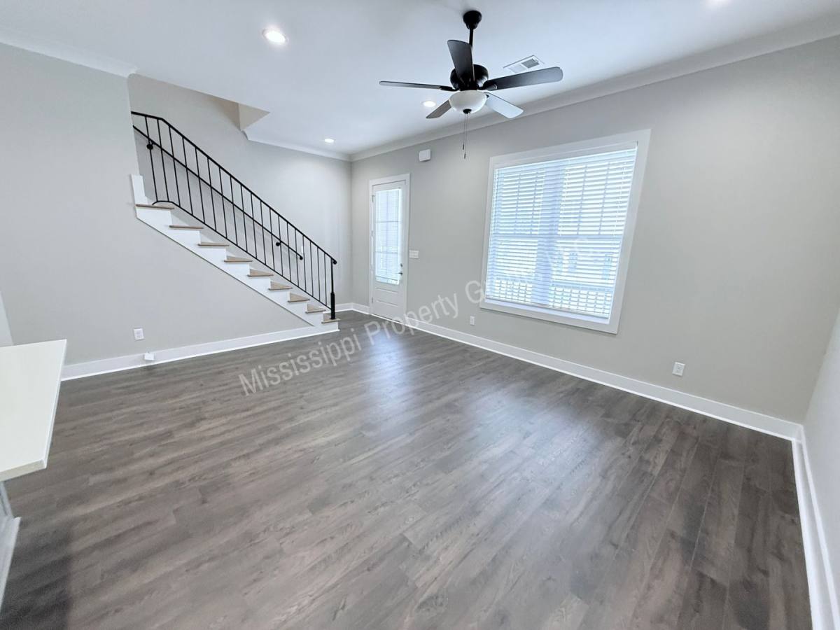 House for rent at 1402 Pleasant Dr, Oxford, MS 38655