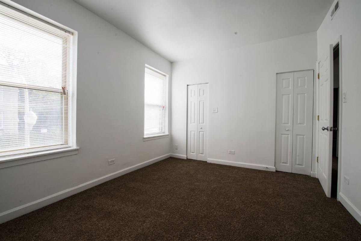 Apartment for rent at 1236-40 S Lawndale Ave, Chicago, IL 60623