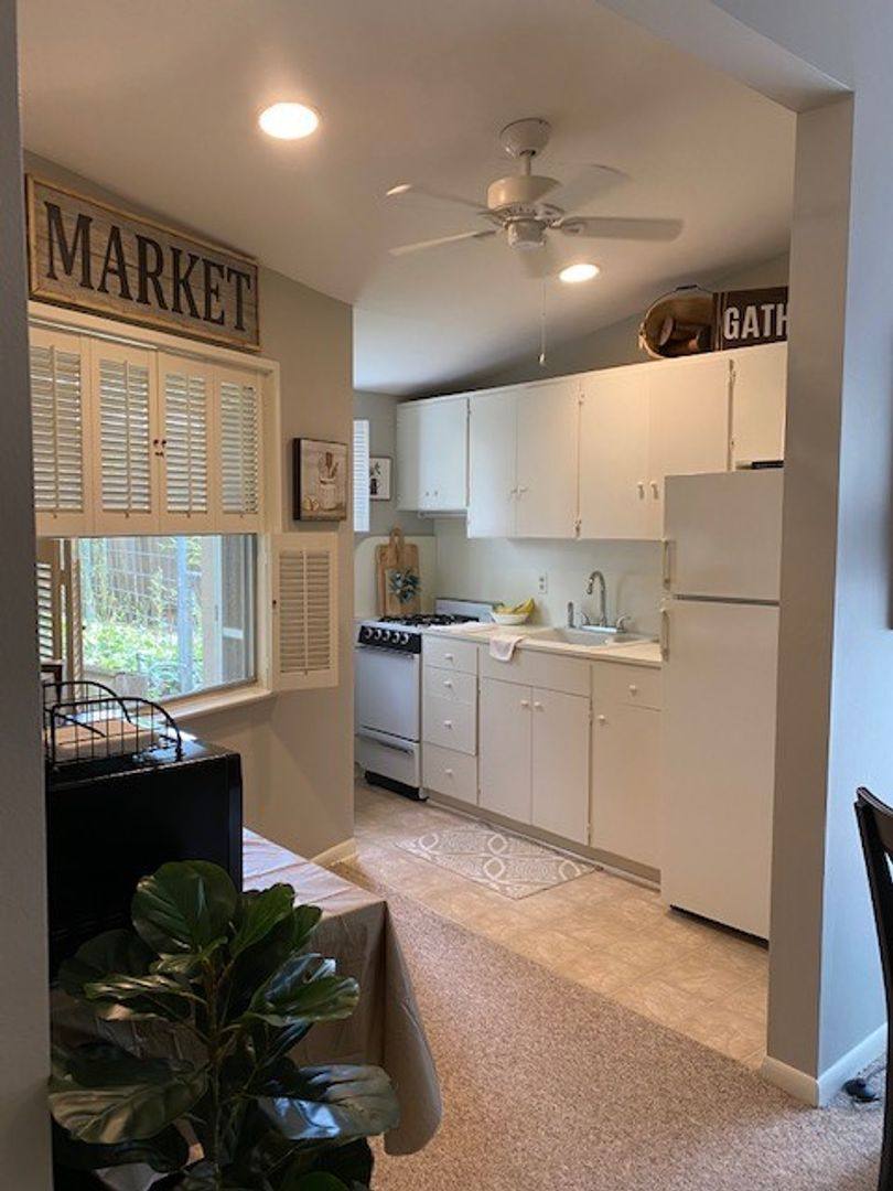 Apartment for rent at 111 Alan-a-Dale, Cottage, Denton, TX 76201