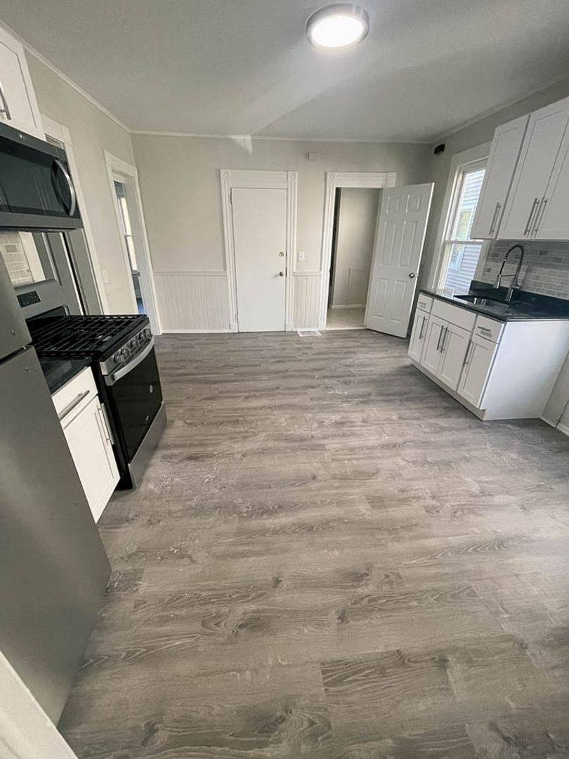 Apartment for rent at 9-11 May St, New Haven, CT 06511