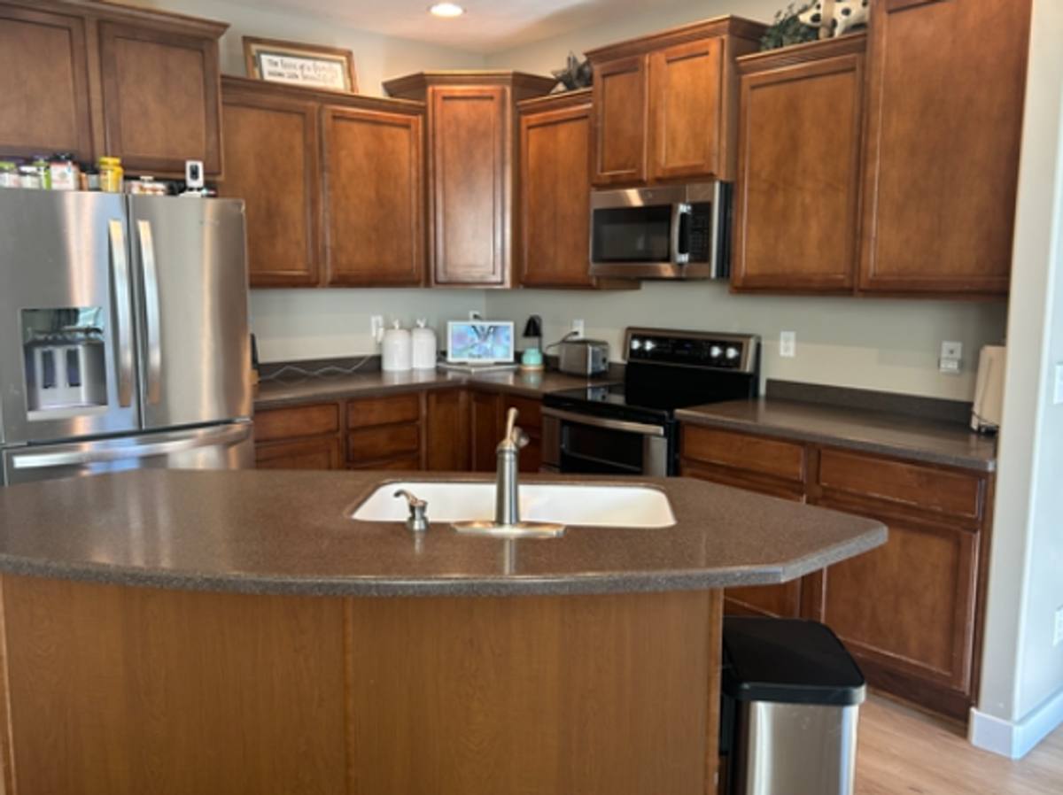 House for rent at 1527 S Bridle Path Loop, Lehi, UT 84043