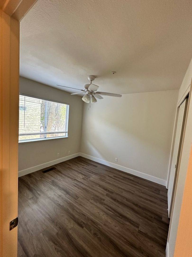 Townhouse for rent at 747 W 4th Ave, Chico, CA 95926