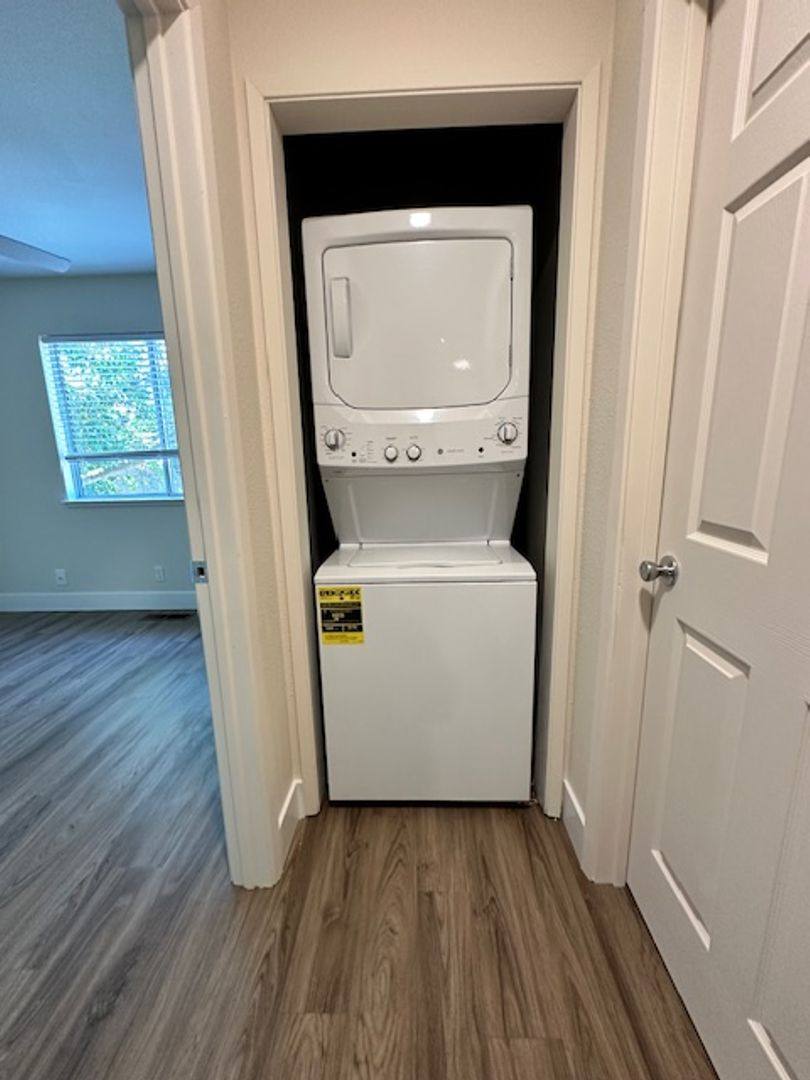 Townhouse for rent at 747 W 4th Ave, Chico, CA 95926