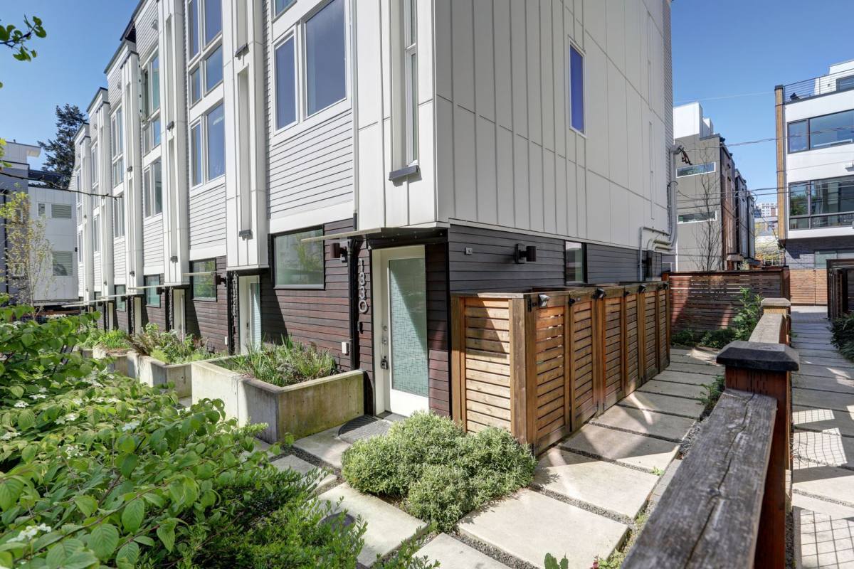 Townhouse for rent at 1330 E Spring St, Seattle, WA 98122