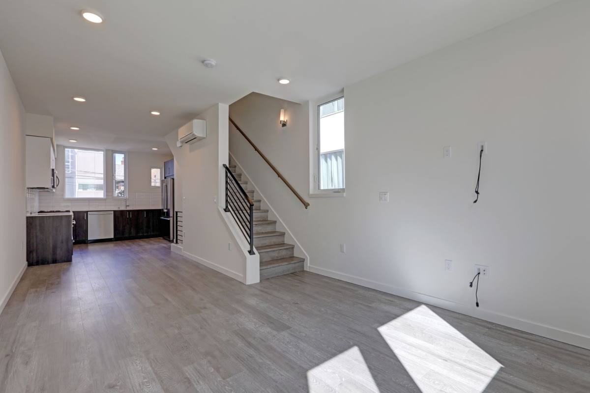 Townhouse for rent at 1330 E Spring St, Seattle, WA 98122