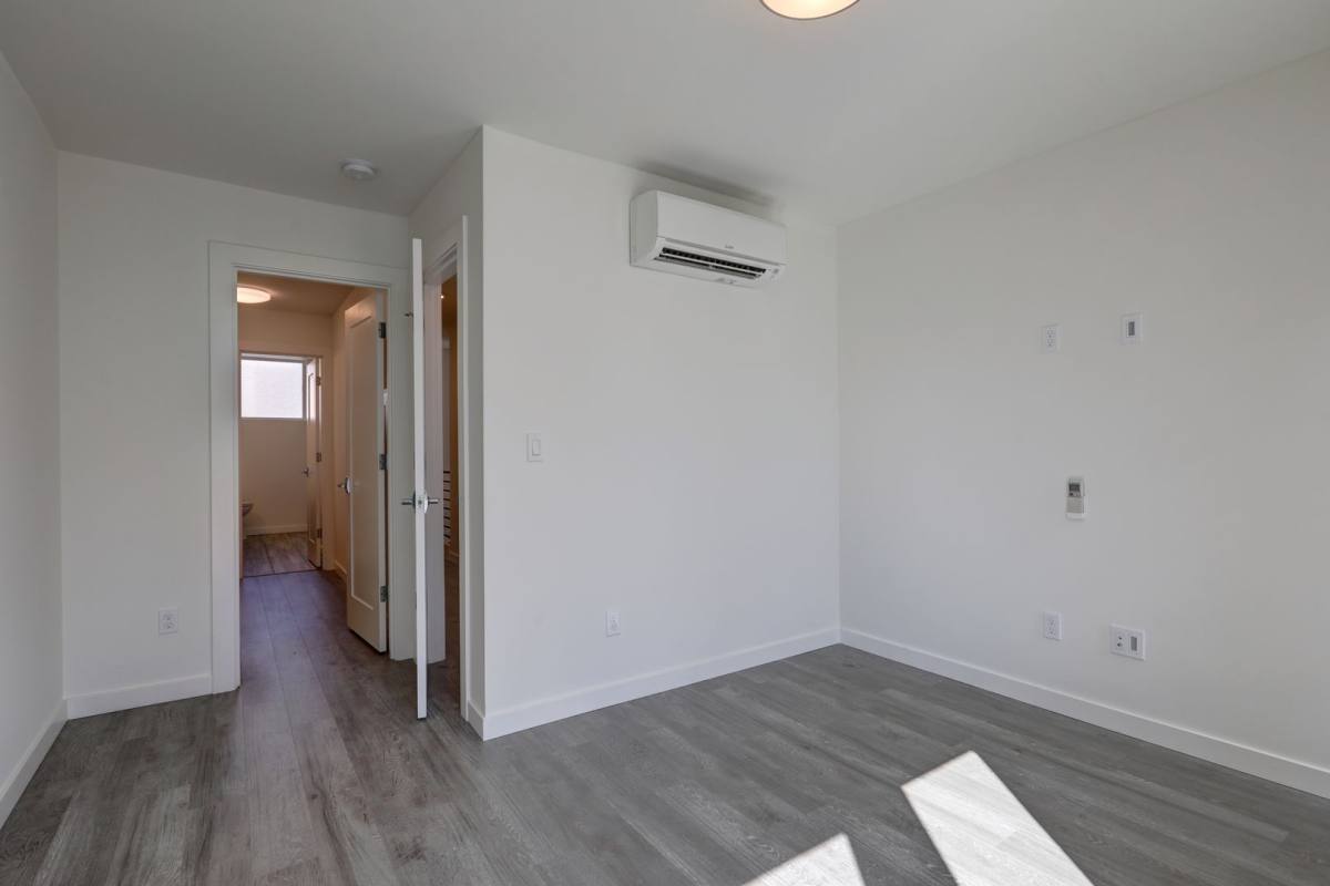 Townhouse for rent at 1330 E Spring St, Seattle, WA 98122