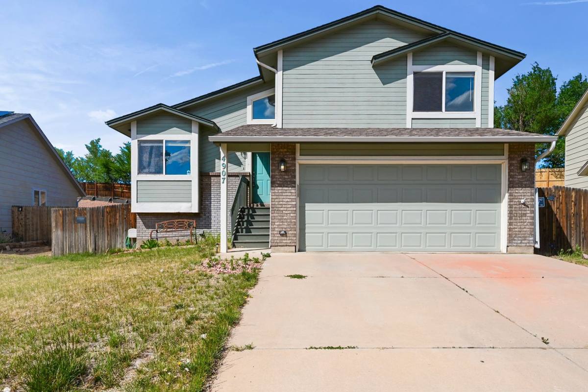 House for rent at 4907 Brant Rd, Colorado Springs, CO 80911