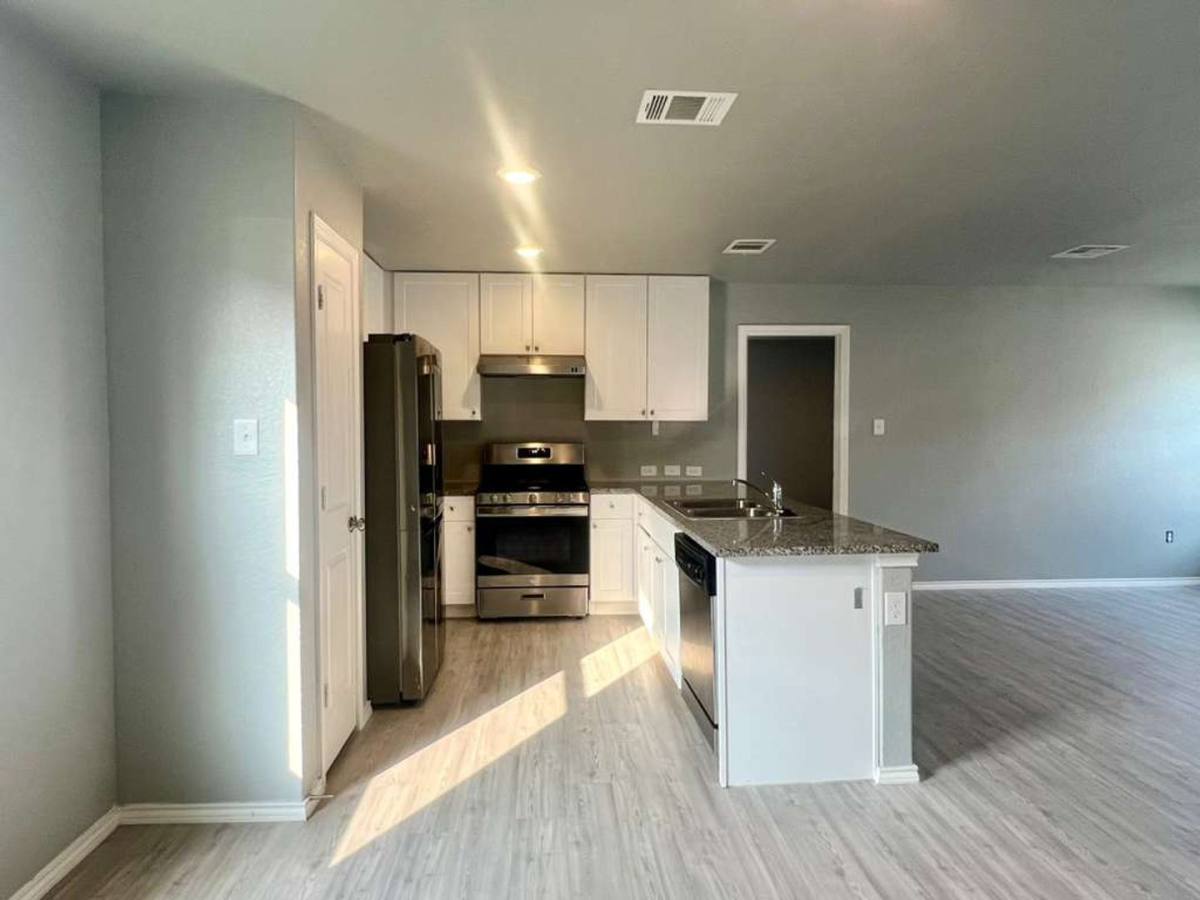 House for rent at 10239 Robbins Creek, San Antonio, TX 78245