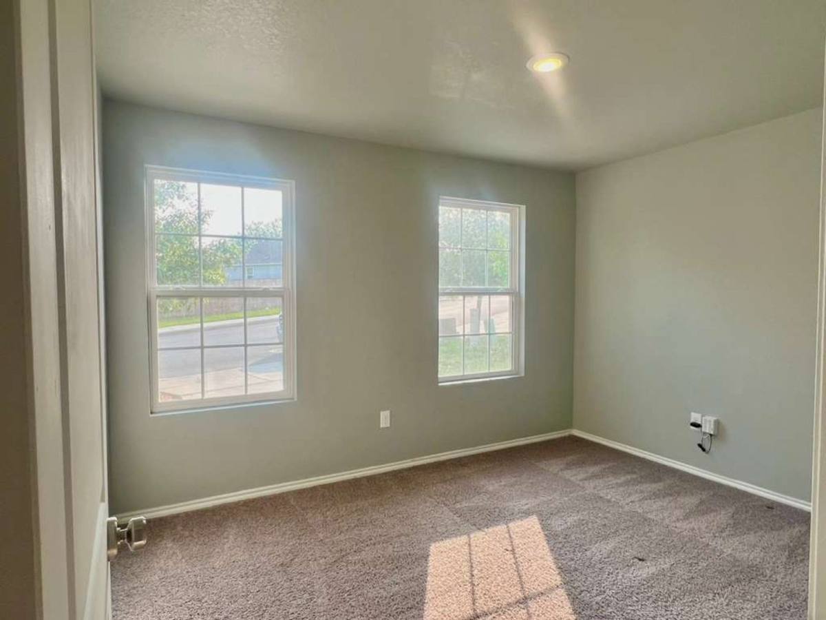 House for rent at 10239 Robbins Creek, San Antonio, TX 78245