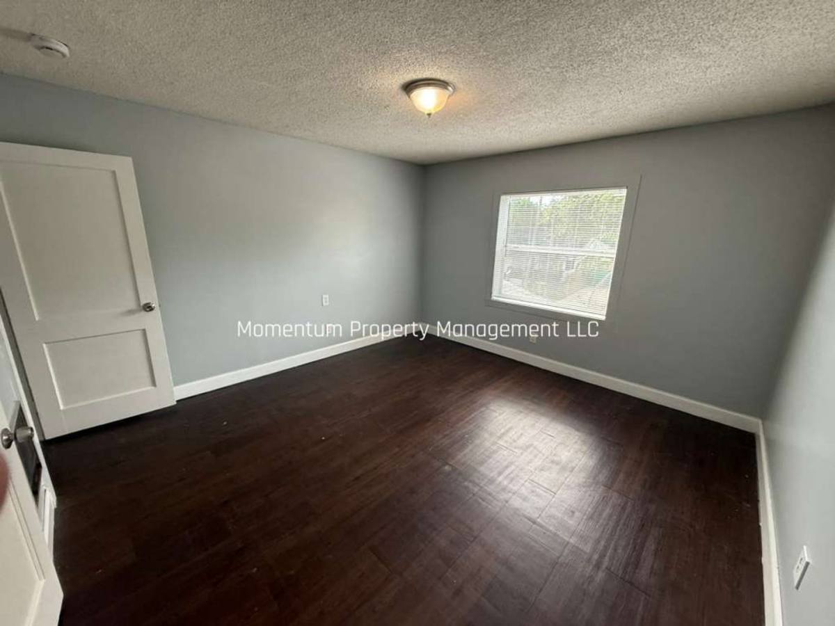 Apartment for rent at 953 12th Ave S, Saint Petersburg, FL 33705