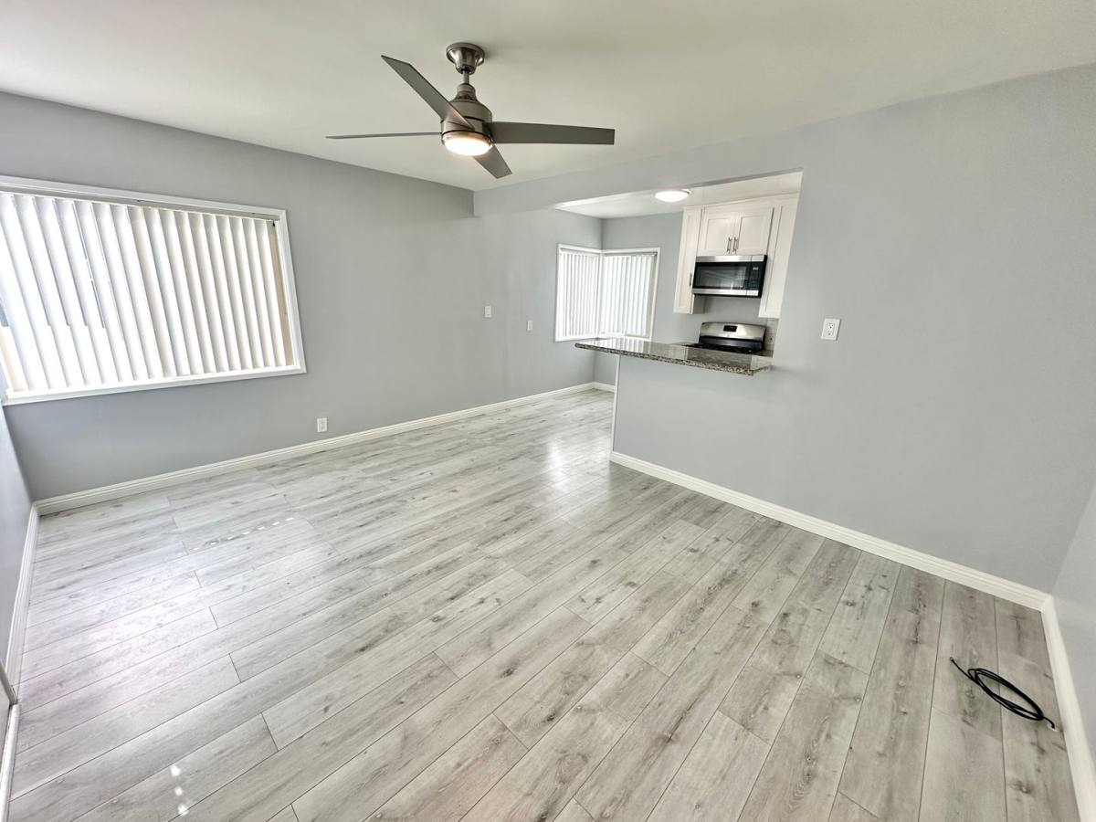 Apartment for rent at 22 60th Place, Long Beach, CA 90803