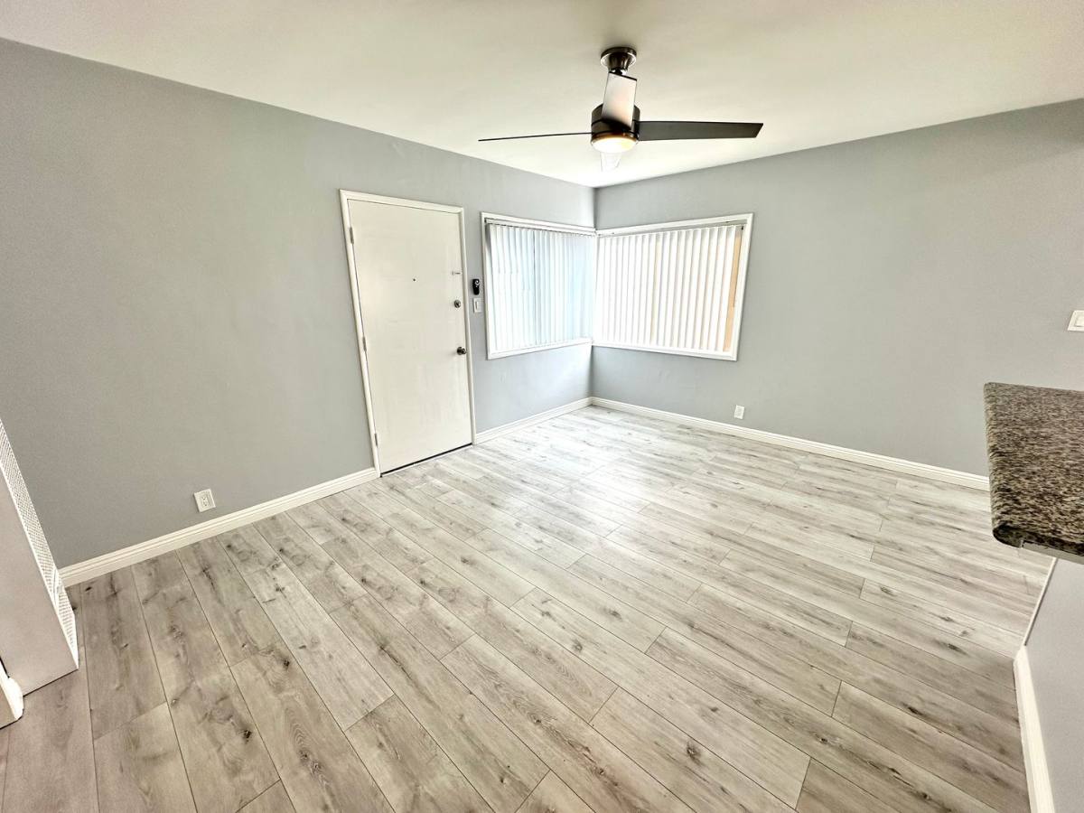 Apartment for rent at 22 60th Place, Long Beach, CA 90803