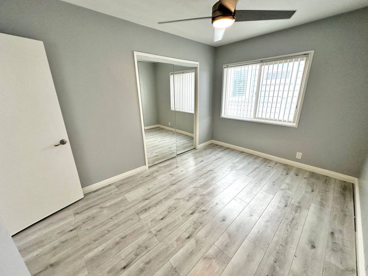 Apartment for rent at 22 60th Place, Long Beach, CA 90803