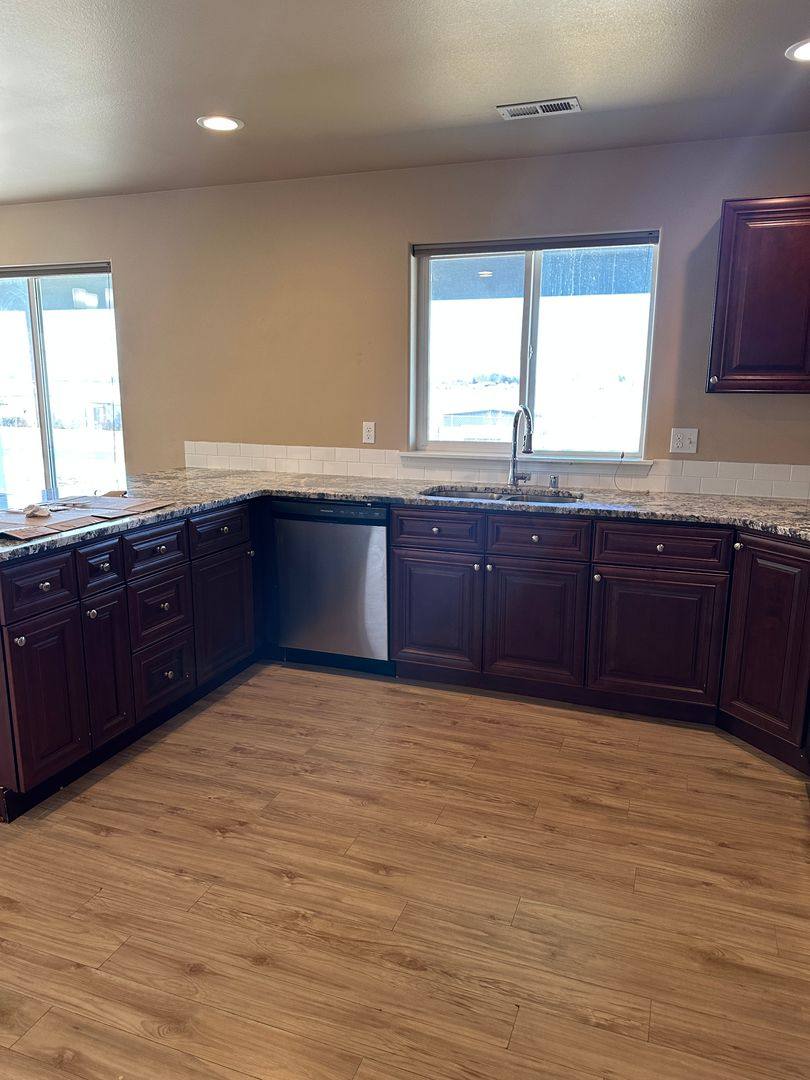 Apartment for rent at 1805 W Marina Dr, Moses Lake, WA 98837