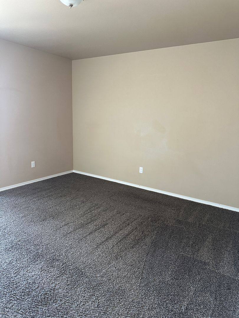Apartment for rent at 1805 W Marina Dr, Moses Lake, WA 98837