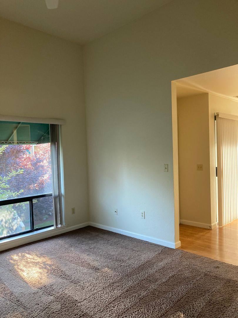 Condo for rent at 901 Russell Ave, Santa Rosa, CA 95403