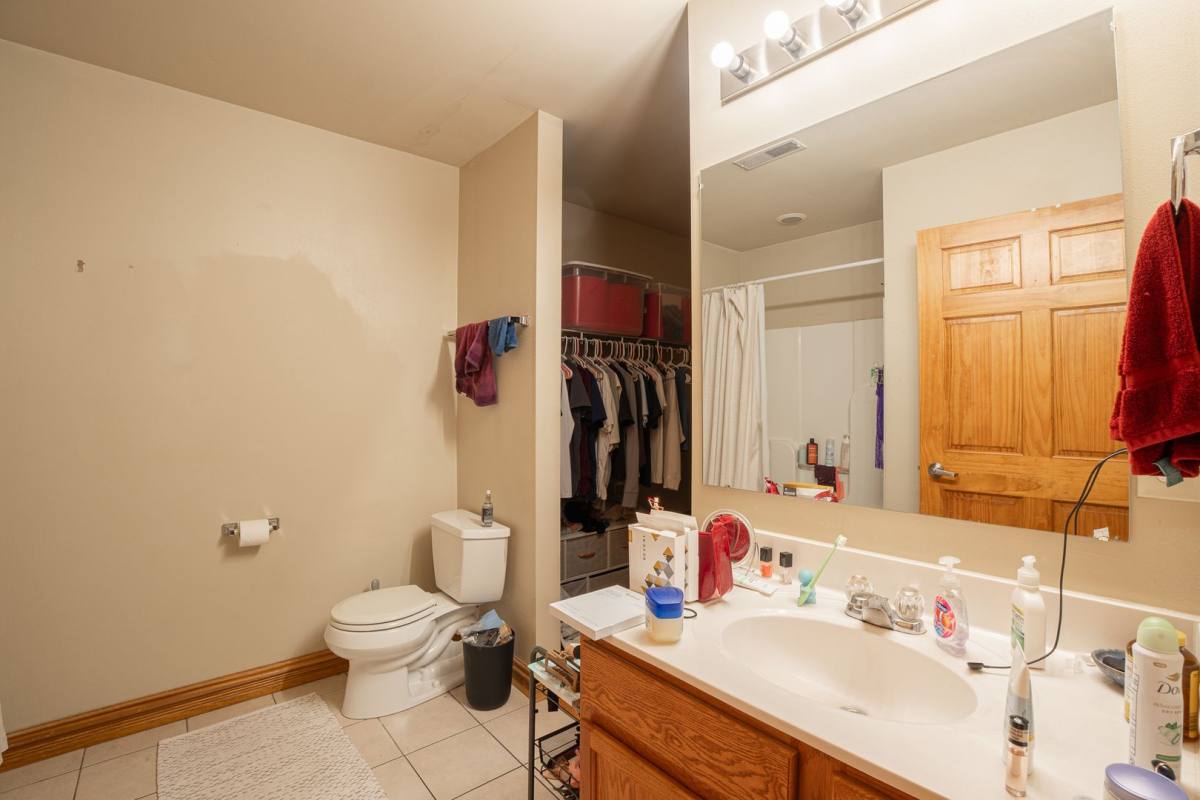 Apartment for rent at 501 N 20th St, Milwaukee, WI 53233