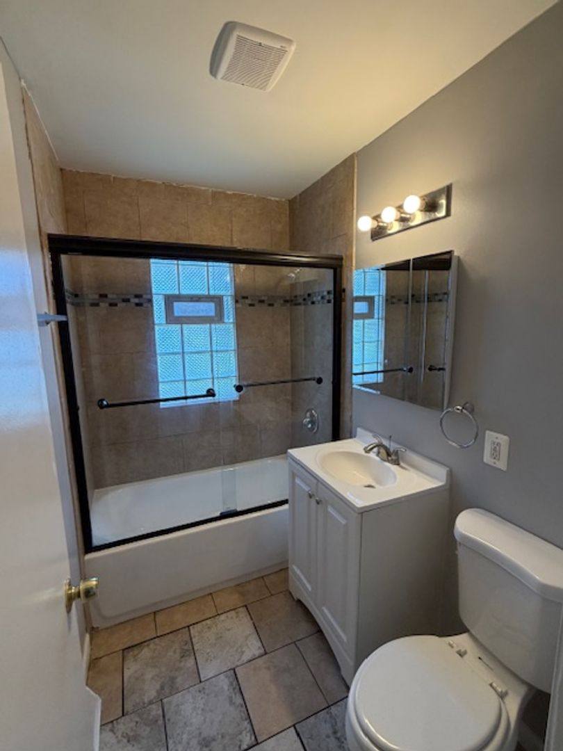 House for rent at 14505 Minerva Ave, Dolton, IL 60419