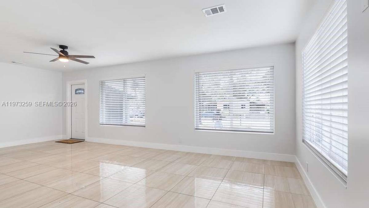 House for rent at 630 SW 28th Dr, Fort Lauderdale, FL 33312