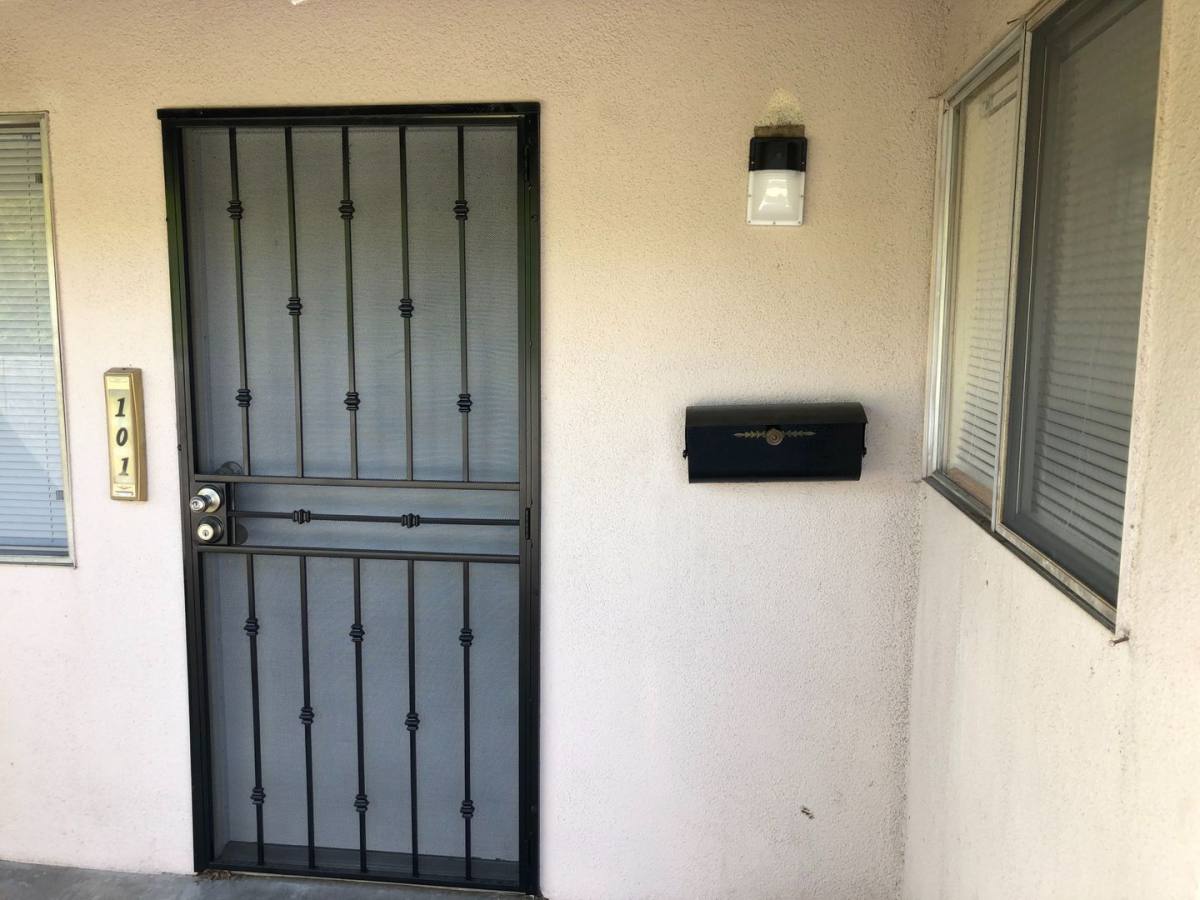Apartment for rent at 10743 Magnolia Ave, Anaheim, CA 92804