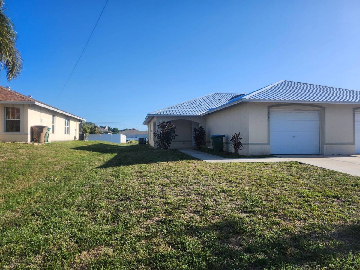 Townhouse for rent at 527 Hancock Bridge Parkway, Cape Coral, FL 33990