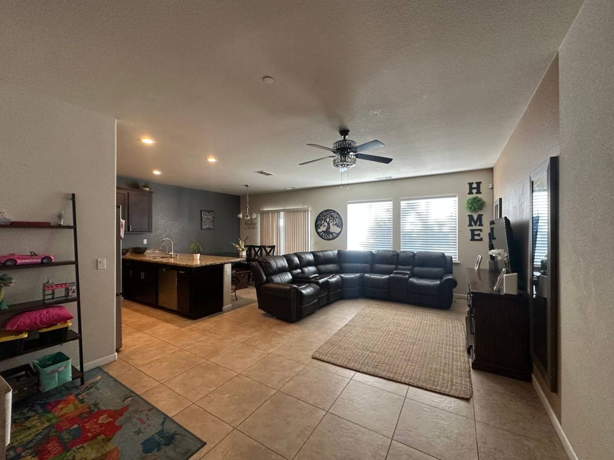 House for rent at 1453 Rosy Dawn Lane, Manteca, CA 95337