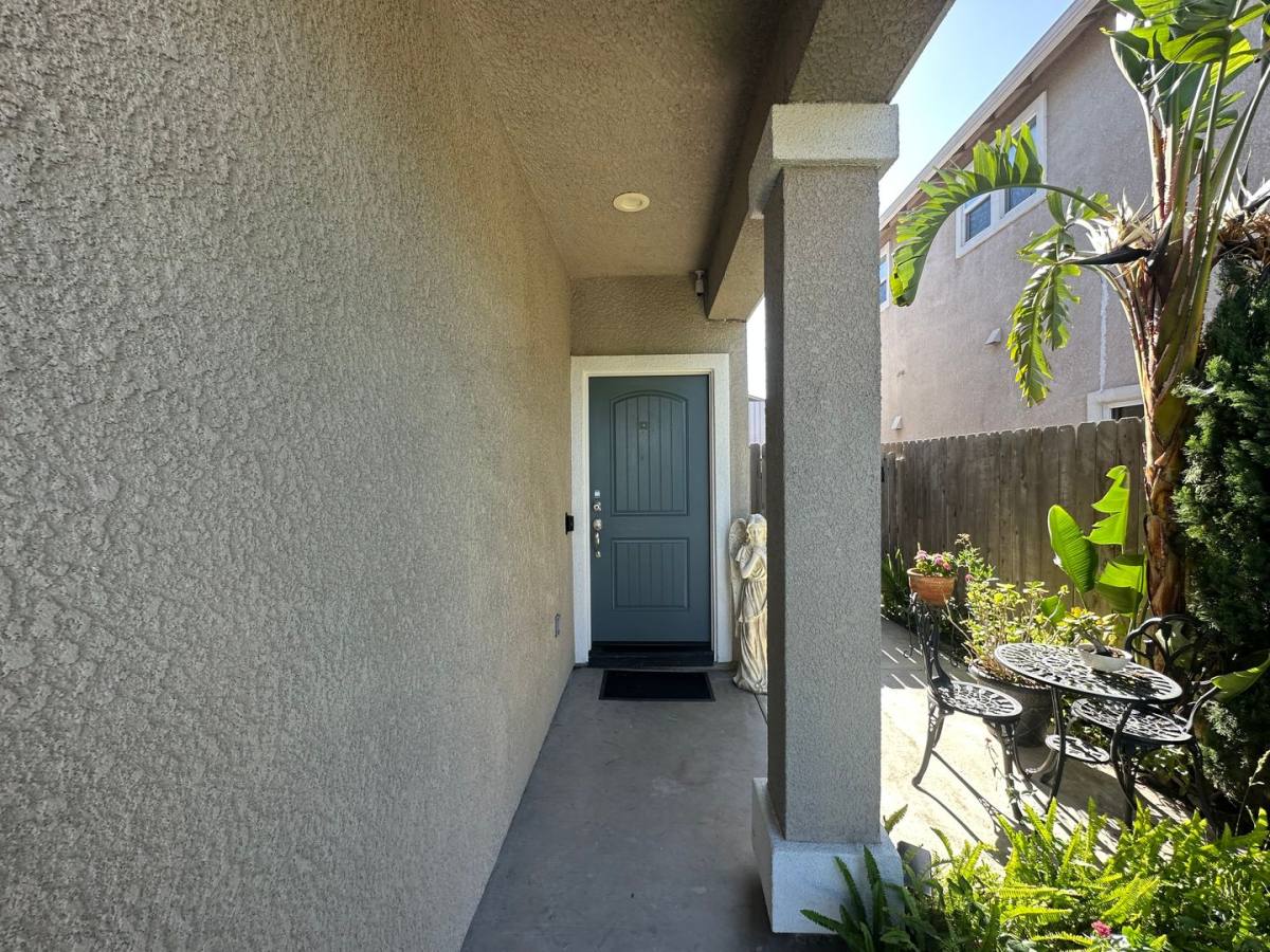 House for rent at 1453 Rosy Dawn Lane, Manteca, CA 95337