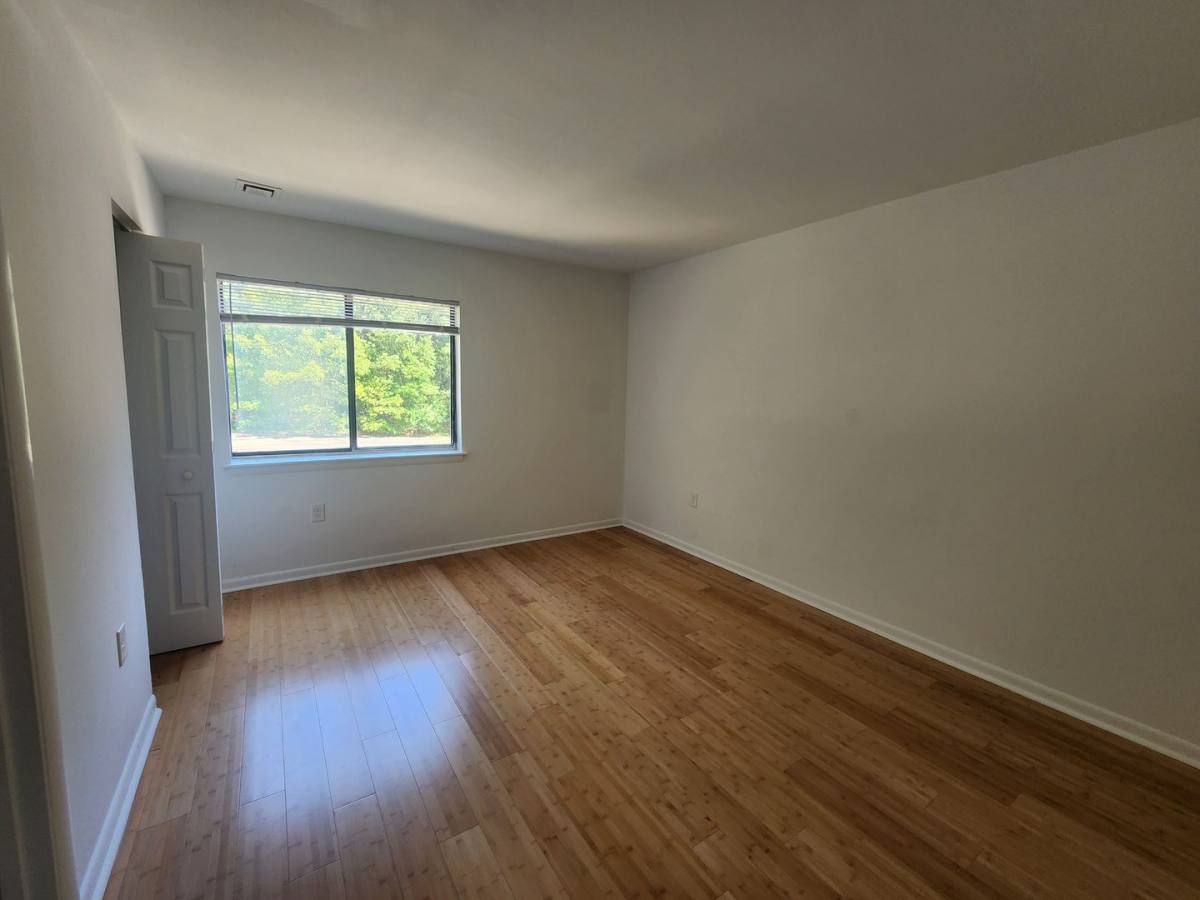 Condo for rent at 4900 Spring Lake Dr, Charlotte, NC 28212