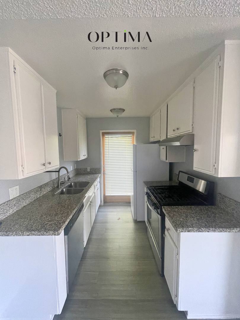 Apartment for rent at 1135 Raymond Ave, Long Beach, CA 90804