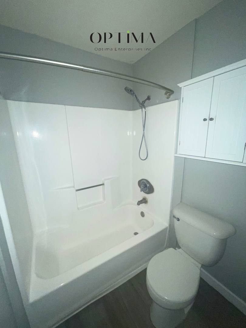 Apartment for rent at 1135 Raymond Ave, Long Beach, CA 90804