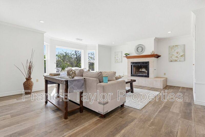 House for rent at 29059 Meadow Glen Way W, Escondido, CA 92026