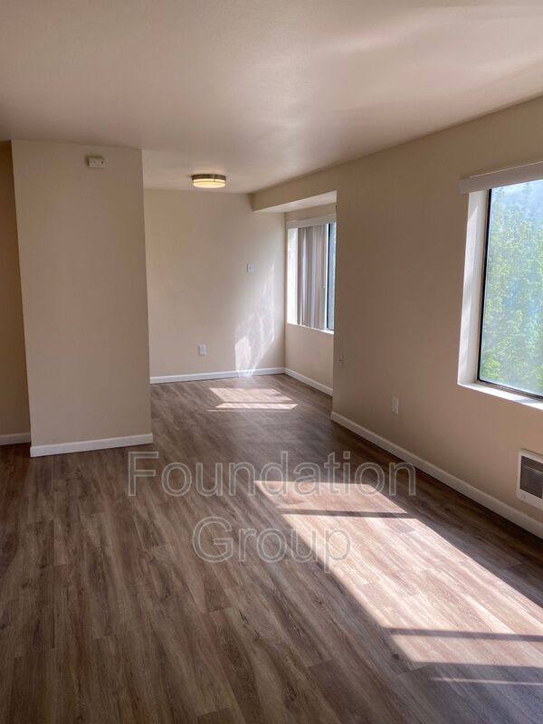 Apartment for rent at 400 10th Ave #202, Seattle, WA 98122