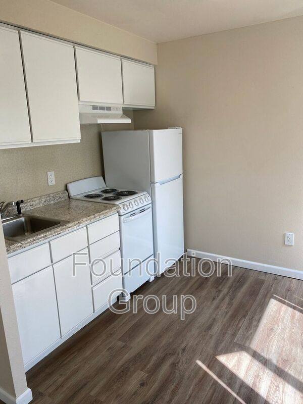 Apartment for rent at 400 10th Ave #202, Seattle, WA 98122