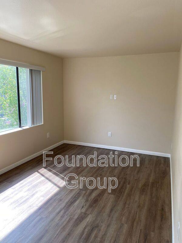 Apartment for rent at 400 10th Ave #202, Seattle, WA 98122
