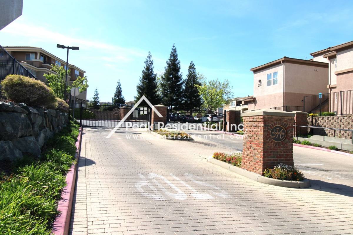 Condo for rent at 300 Moon Circle, Folsom, CA 95630