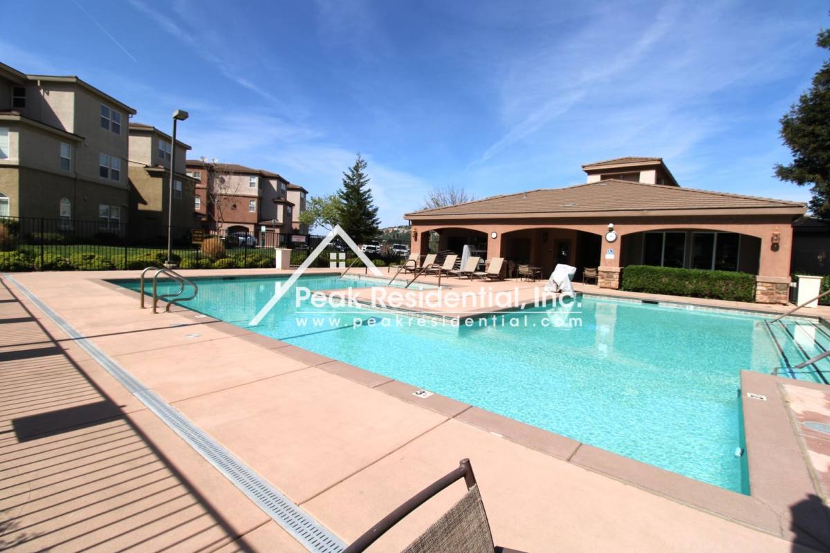 Condo for rent at 300 Moon Circle, Folsom, CA 95630